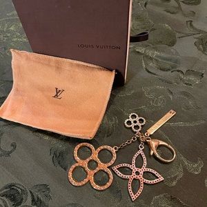 Louis Vuitton flower Bijoux sac tapage, gold, silver, and Tri-metal bag charm